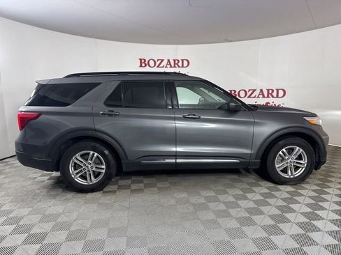 Used 2021 Ford Explorer XLT w/ Equipment Group 202A image 9