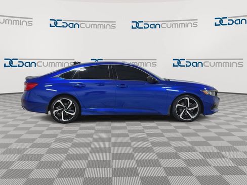 Used 2021 Honda Accord Sport image 9