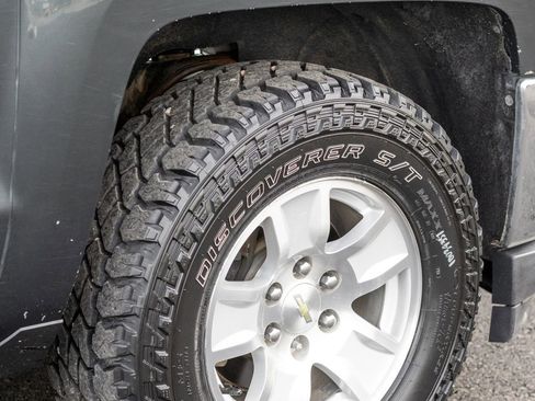 Used 2018 Chevrolet Silverado 1500 LT image 12