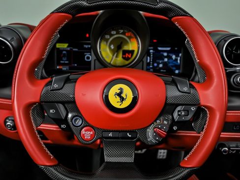 Used 2022 Ferrari F8 Tributo image 35
