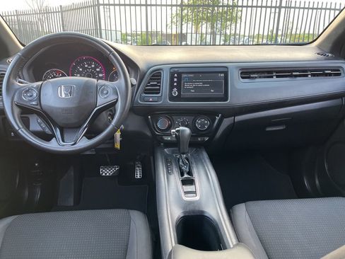 Used 2021 Honda HR-V Sport image 16