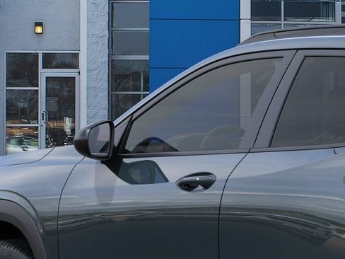 New 2026 Chevrolet Trax LT w/ Midnight Edition FWD image 37