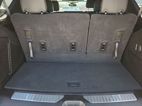 Used 2025 Chevrolet Tahoe Z71 image 24