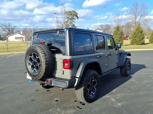 Used 2023 Jeep Wrangler Unlimited Rubicon 4xe w/ Cold Weather Group AWD/4WD image 5