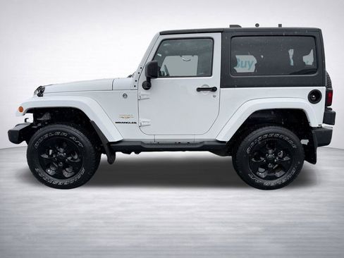 Used 2014 Jeep Wrangler Sahara w/ Connectivity Group AWD/4WD image 4