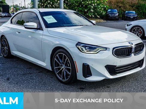 Used 2024 BMW 230i Coupe w/ Premium Package RWD image 4