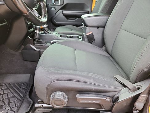 Used 2021 Jeep Wrangler Unlimited Sport image 9