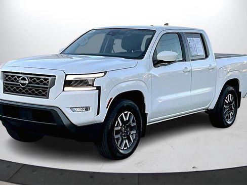 Used 2024 Nissan Frontier SL w/ Technology Package image 4