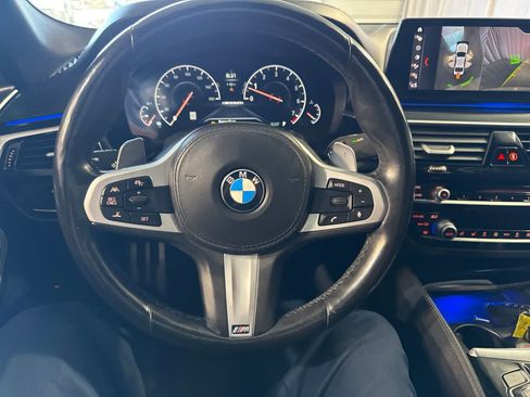 Used 2019 BMW M550i xDrive AWD/4WD image 25