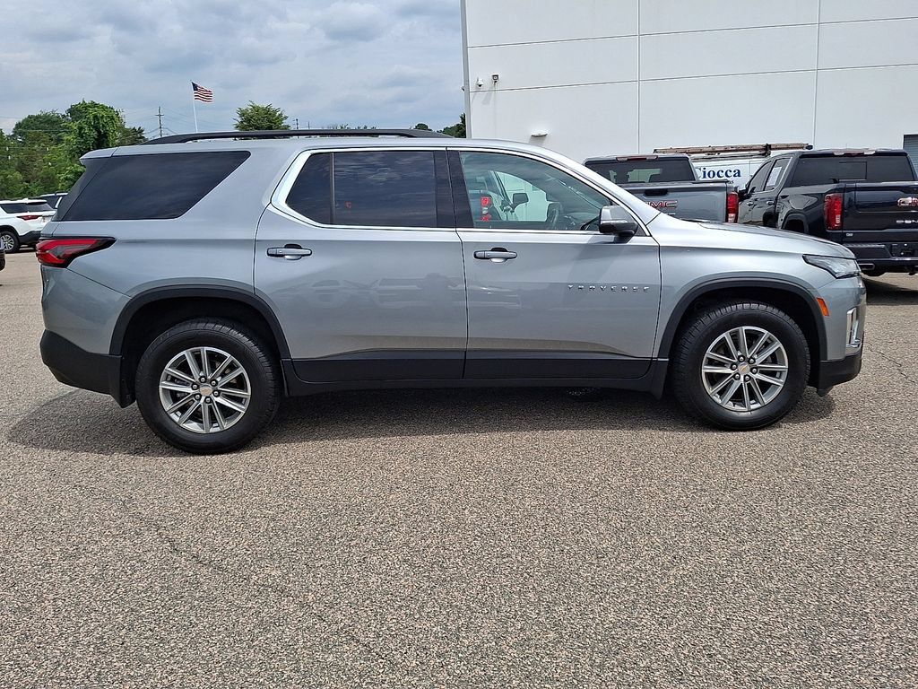 Used 2023 Chevrolet Traverse LT w/ LPO, Floor Liner Package AWD/4WD image 9