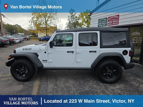 Used 2022 Jeep Wrangler Unlimited Sport image 8