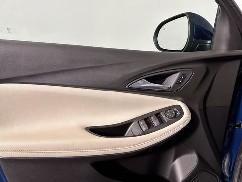 Used 2021 Buick Encore GX Select image 16