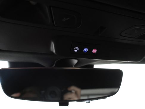 Used 2021 Chevrolet Camaro ZL1 RWD image 50
