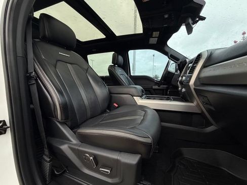 Used 2020 Ford F250 Platinum w/ FX4 Off-Road Package AWD/4WD image 25
