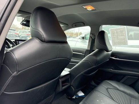 Used 2022 Toyota Camry SE image 25