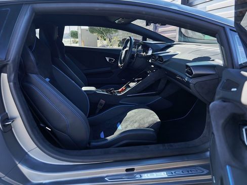 Used 2023 Lamborghini Huracan Tecnica image 24