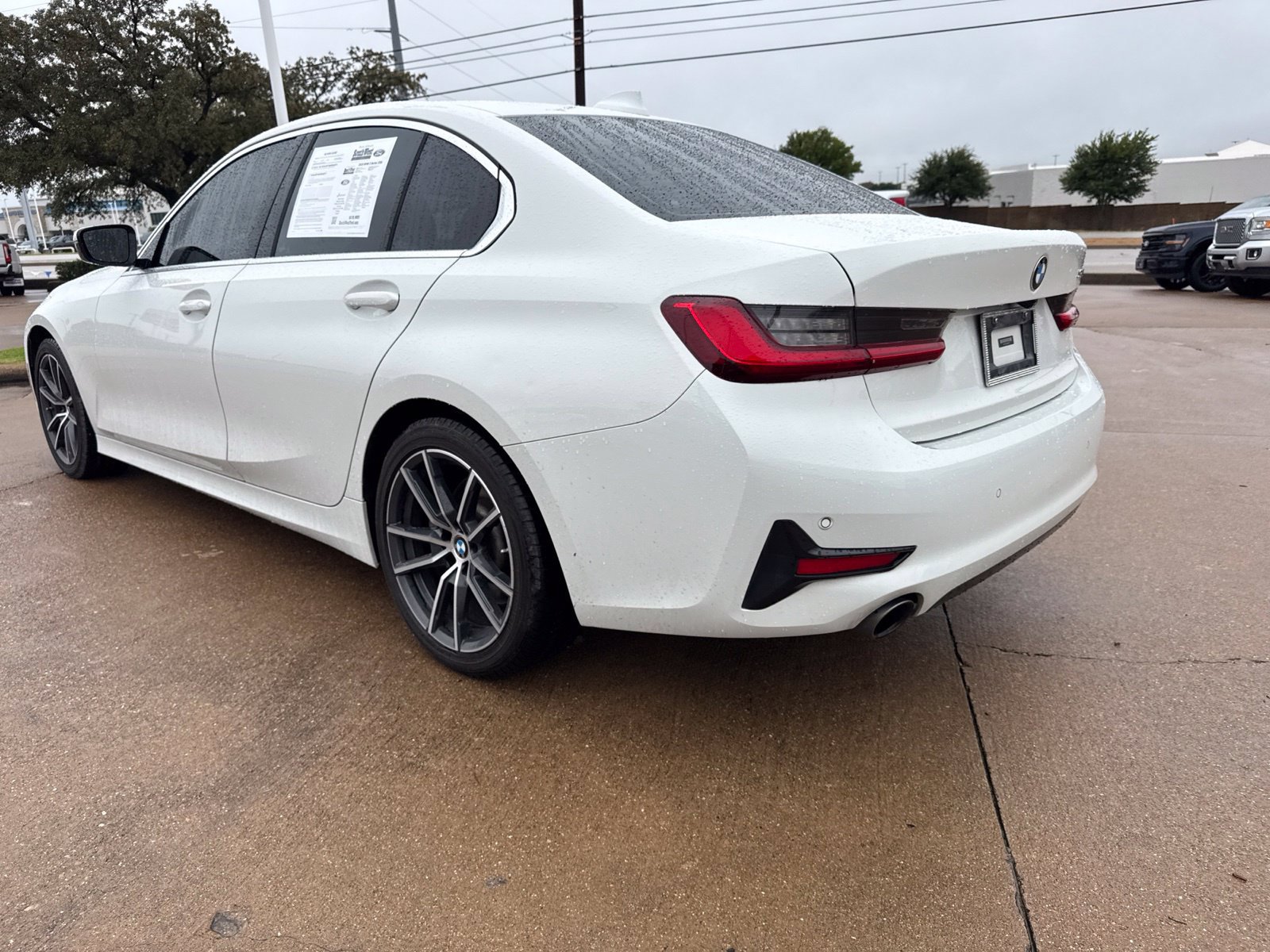 Used 2020 BMW 330i Sedan w/ Convenience Package RWD image 5