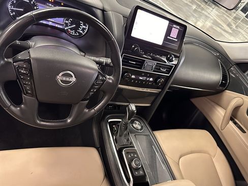 Used 2021 Nissan Armada SV image 14