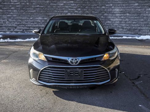Used 2016 Toyota Avalon XLE image 3