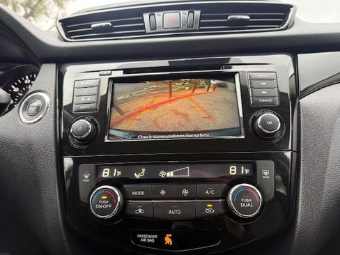 Used 2019 Nissan Rogue Sport SV image 6