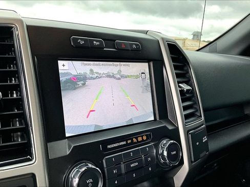 Used 2019 Ford F150 Lariat AWD/4WD image 18