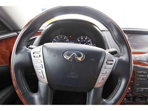 Used 2016 INFINITI QX80 4WD w/ Deluxe Technology Package image 9