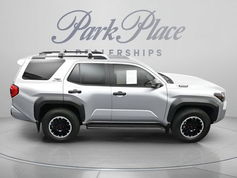 Used 2025 Toyota 4Runner TRD Off-Road Premium w/ Tow Technology Package AWD/4WD image 22