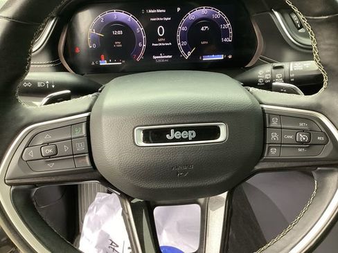 Certified 2022 Jeep Grand Cherokee Altitude image 12