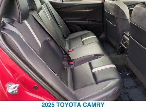 Used 2025 Toyota Camry SE w/ Convenience Package FWD image 24