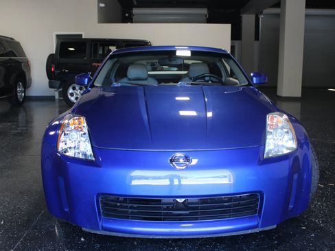 Used 2004 Nissan 350Z Touring w/ Aerodynamics Pkg image 5