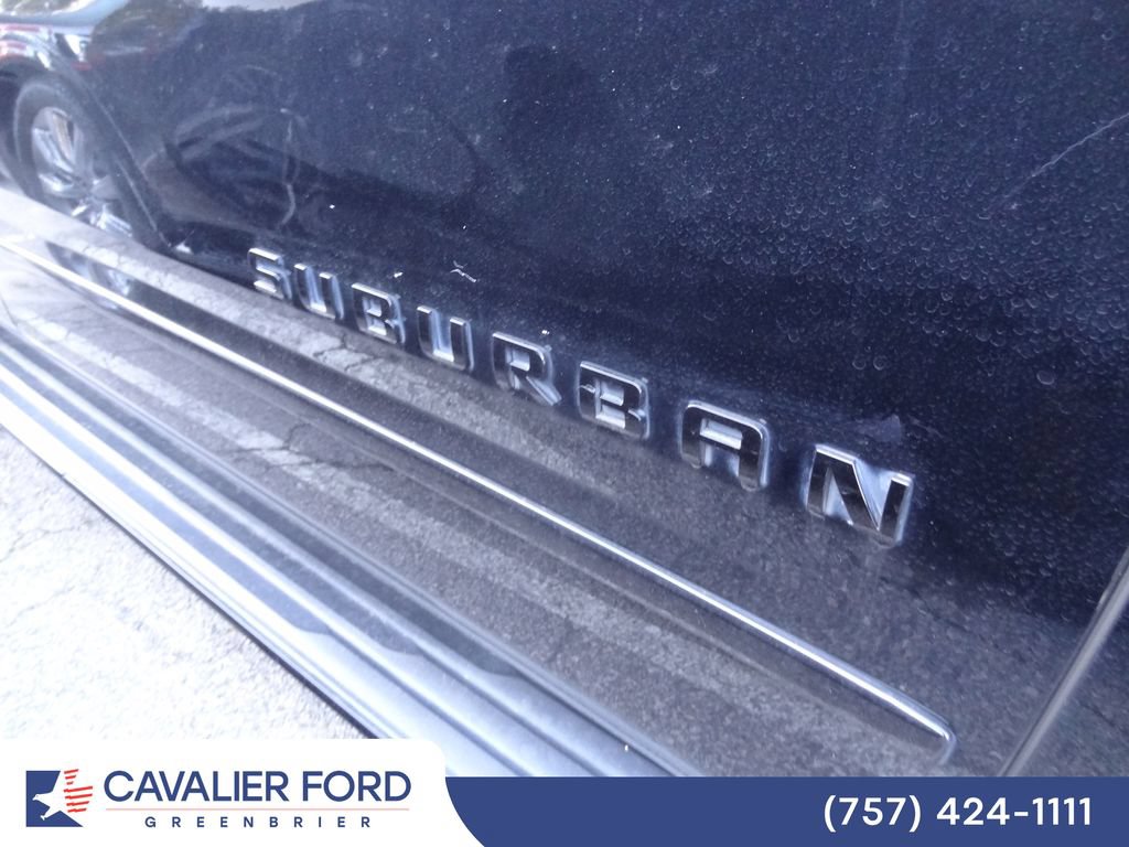 Used 2019 Chevrolet Suburban Premier AWD/4WD image 16