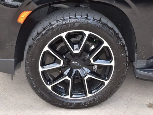 Used 2024 Chevrolet Tahoe RST w/ Luxury Package RWD image 40