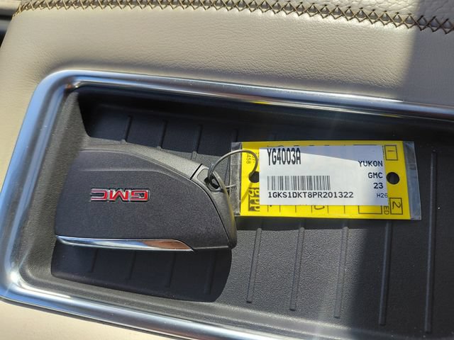 Used 2023 GMC Yukon Denali RWD image 34