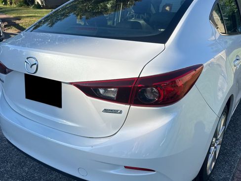 Used 2017 MAZDA MAZDA3 Touring FWD image 4