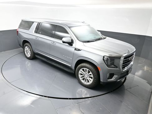 Used 2023 GMC Yukon XL SLT image 46