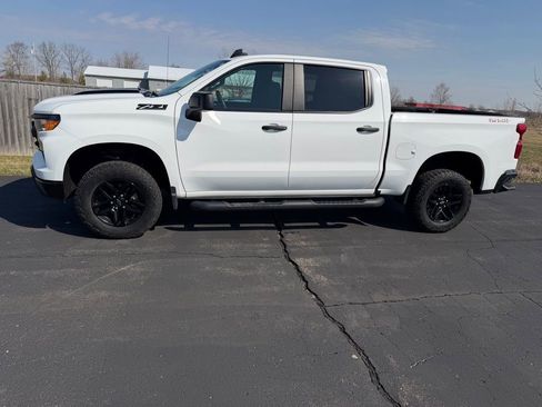 Used 2023 Chevrolet Silverado 1500 Custom Trail Boss image 2