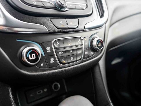 Certified 2024 Chevrolet Equinox LT FWD image 20