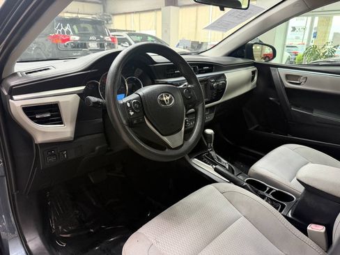 Used 2016 Toyota Corolla LE FWD image 19