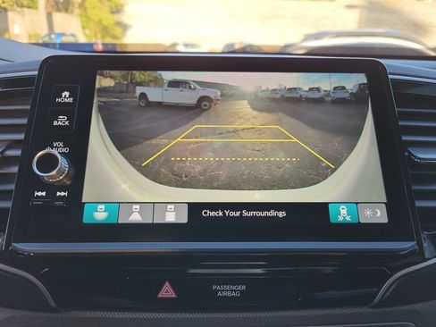 Used 2024 Honda Ridgeline Sport image 10