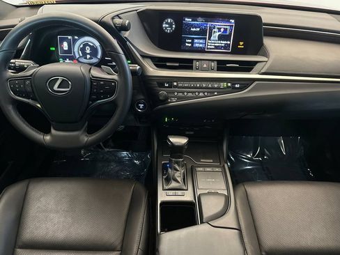 Certified 2020 Lexus ES 300h w/ Premium Package FWD image 13