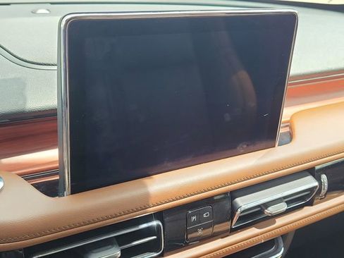 Certified 2023 Lincoln Aviator Reserve RWD image 27