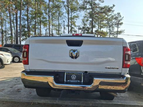 Used 2023 RAM 2500 Tradesman w/ Safety Group image 4