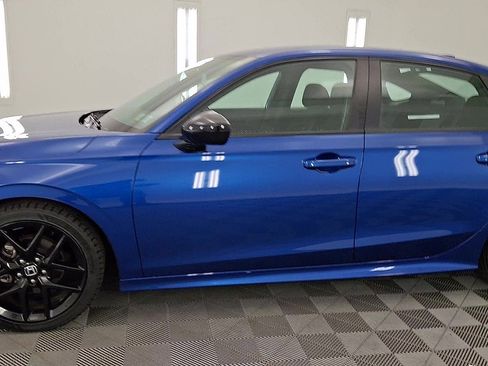 Used 2023 Honda Civic Sport image 9