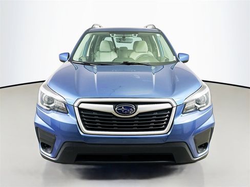 Used 2019 Subaru Forester Premium image 2