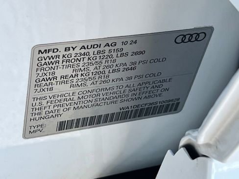Used 2025 Audi Q3 2.0T Premium image 27