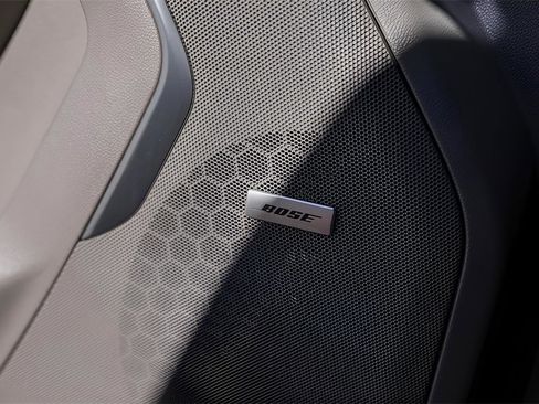 Used 2021 GMC Yukon SLT w/ SLT Luxury Plus Package image 22