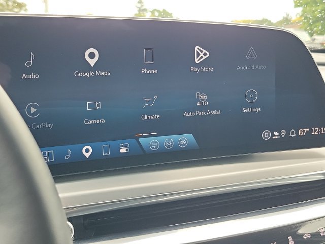 Certified 2024 Cadillac Lyriq Luxury AWD/4WD image 17