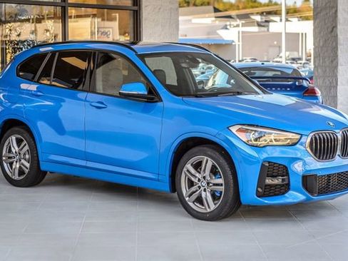 Used 2021 BMW X1 sDrive28i w/ M Sport Package image 4