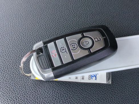 Used 2022 Ford Expedition XLT AWD/4WD image 34