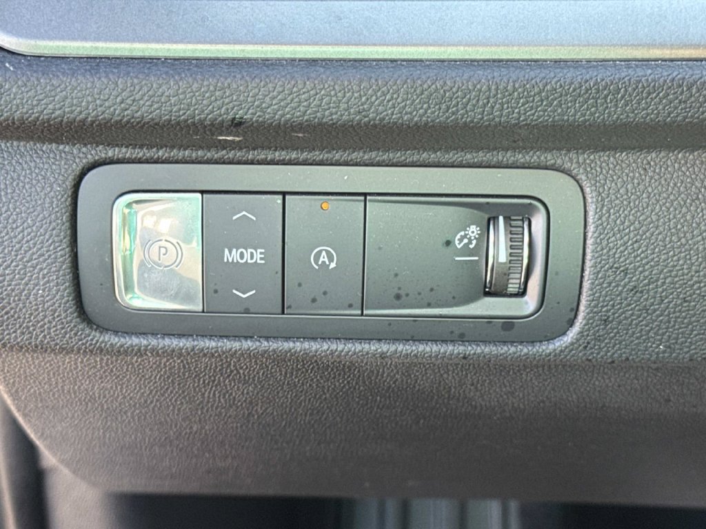 Used 2025 Chevrolet Traverse LT w/ Enhanced Driving Package FWD image 29
